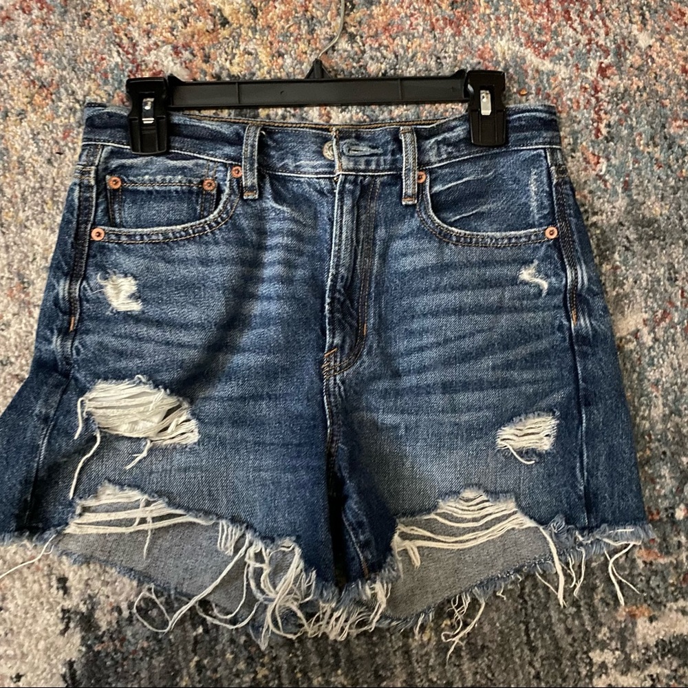 american Eagle mom short
